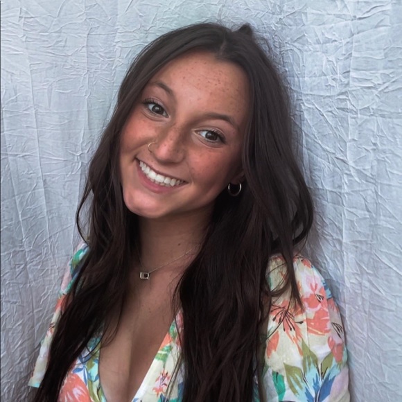 Meet your Posher, Peyton - Picture 1 of 1